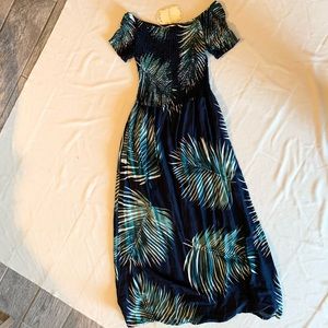 Palm leaf tropical maxi dress.